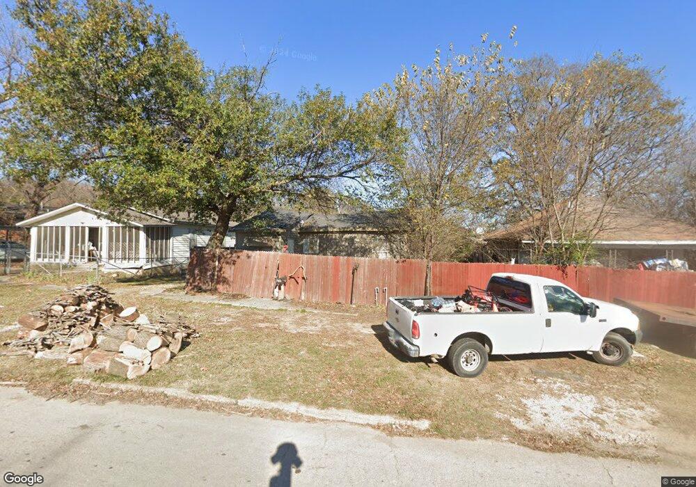 106 W Cummings St, Henryetta, OK 74437 - photo 1