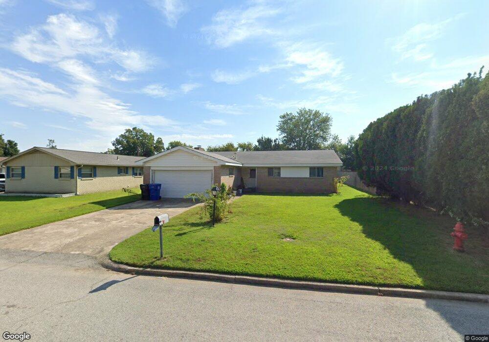 1813 S Ash Place, Broken Arrow, OK 74012 - photo 1