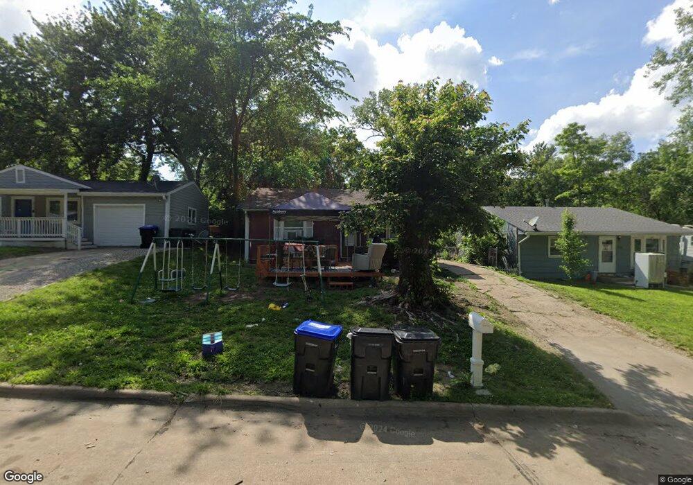 3113 SE Colfax St, Topeka, KS 66605 - photo 1