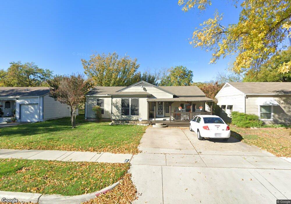 1042 Tamara Ln, Grand Prairie, TX 75051 - photo 1