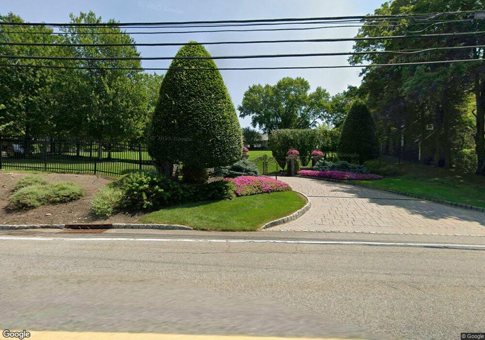 128 E Saddle River Rd, Saddle River, NJ 07458 - photo 1