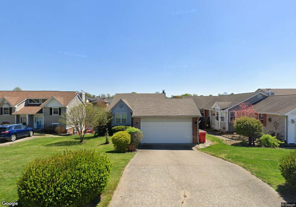 308 Village Dr, Frankfort, KY 40601 - photo 1