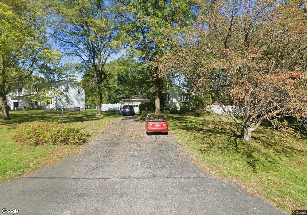 4315 Buckingham Dr, Schenectady, NY 12304 - photo 1