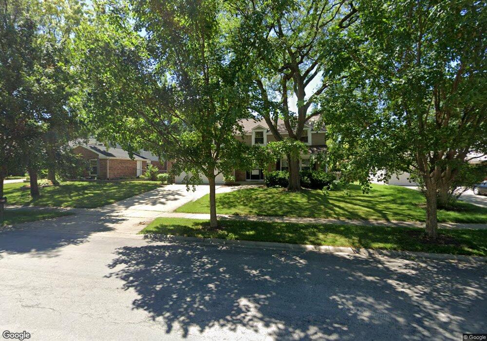532 Iroquois Ave, Naperville, IL 60563 - photo 1