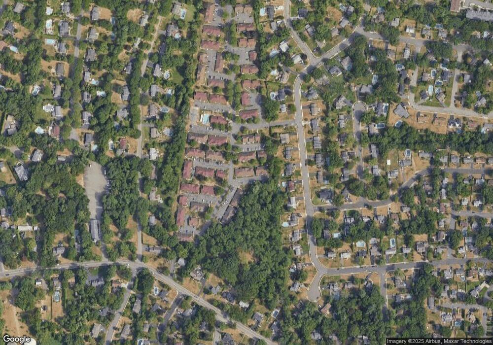 5-1 Tamaron Dr, Waldwick, NJ 07463 - photo 1