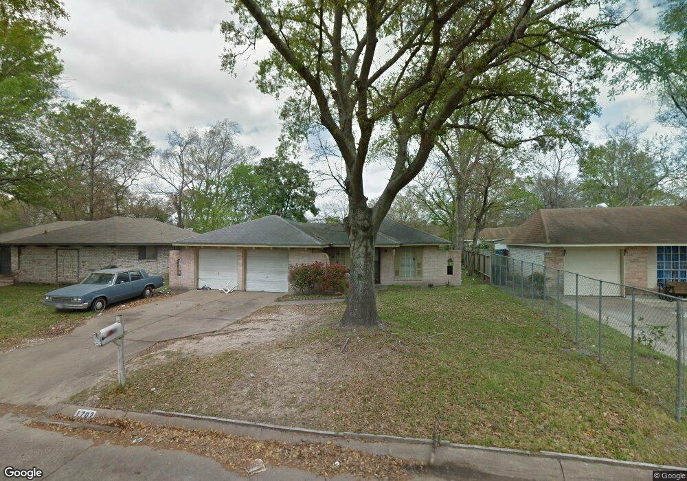 1702 Hidden Valley Dr, Houston, TX 77088 - photo 1