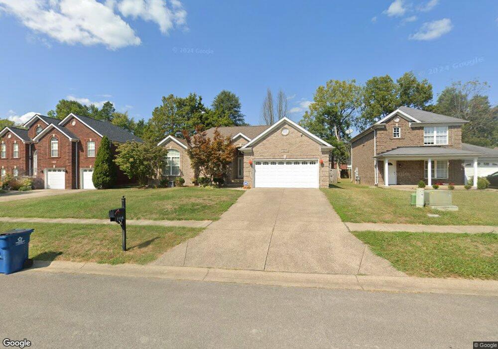 9104 Fox Chase Rd, Louisville, KY 40228 - photo 1