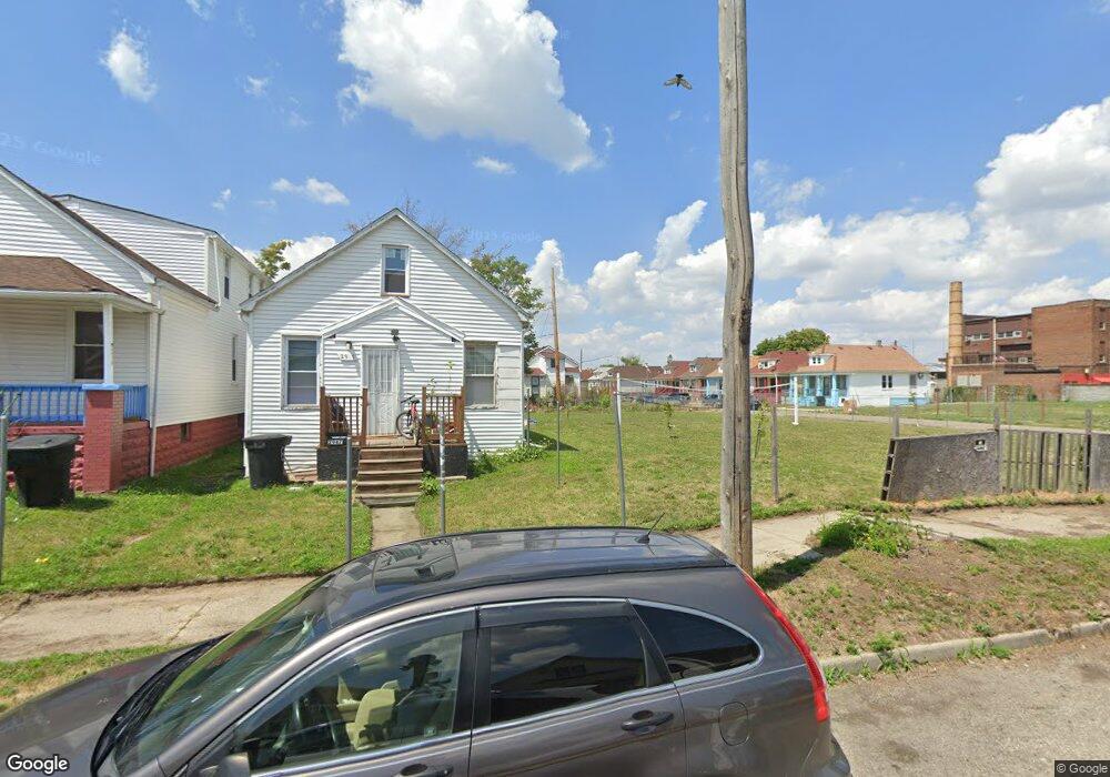2947 Mclean St, HamtraMcK, MI 48212 - photo 1