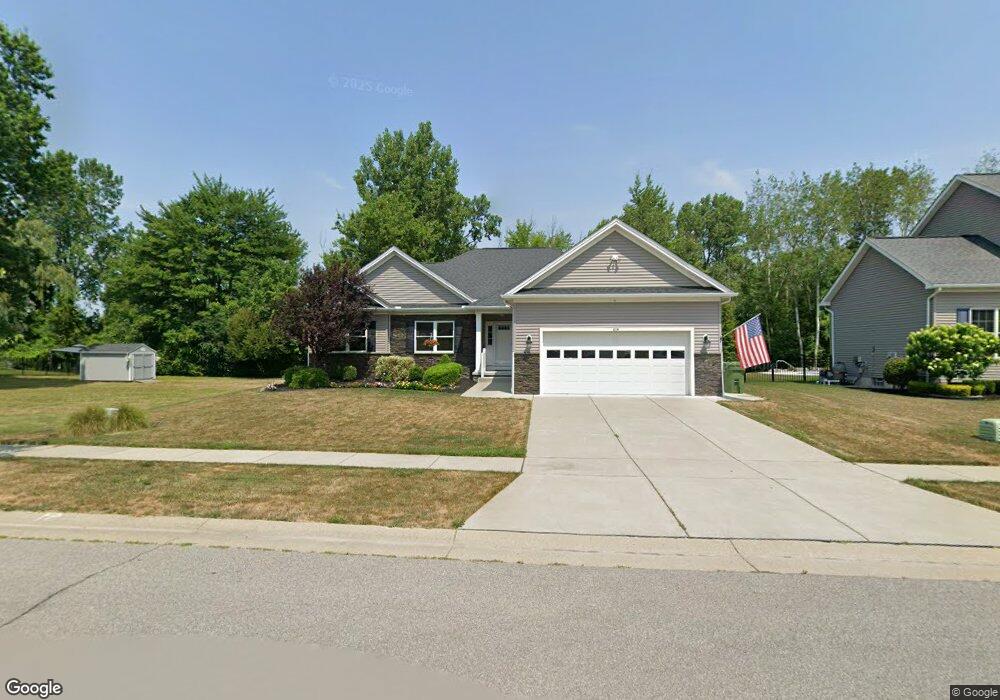 219 Walter Dr, North Tonawanda, NY 14120 - photo 1