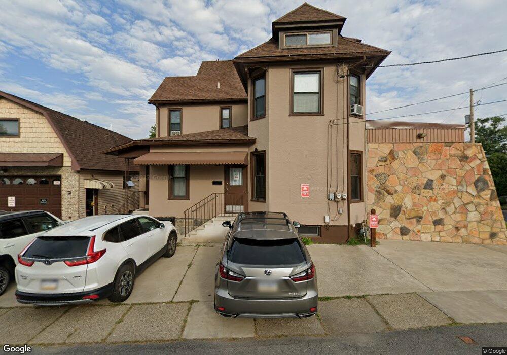 115 W Drinker St, Dunmore, PA 18512 - photo 1