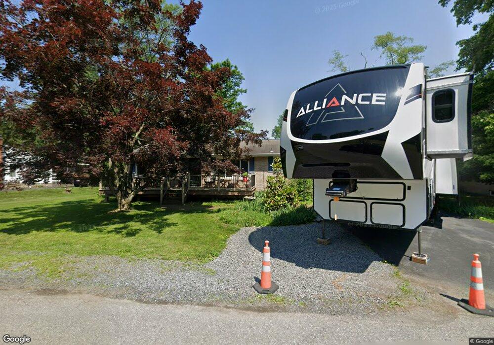 464 Youngwood Dr, East Stroudsburg, PA 18301 - photo 1