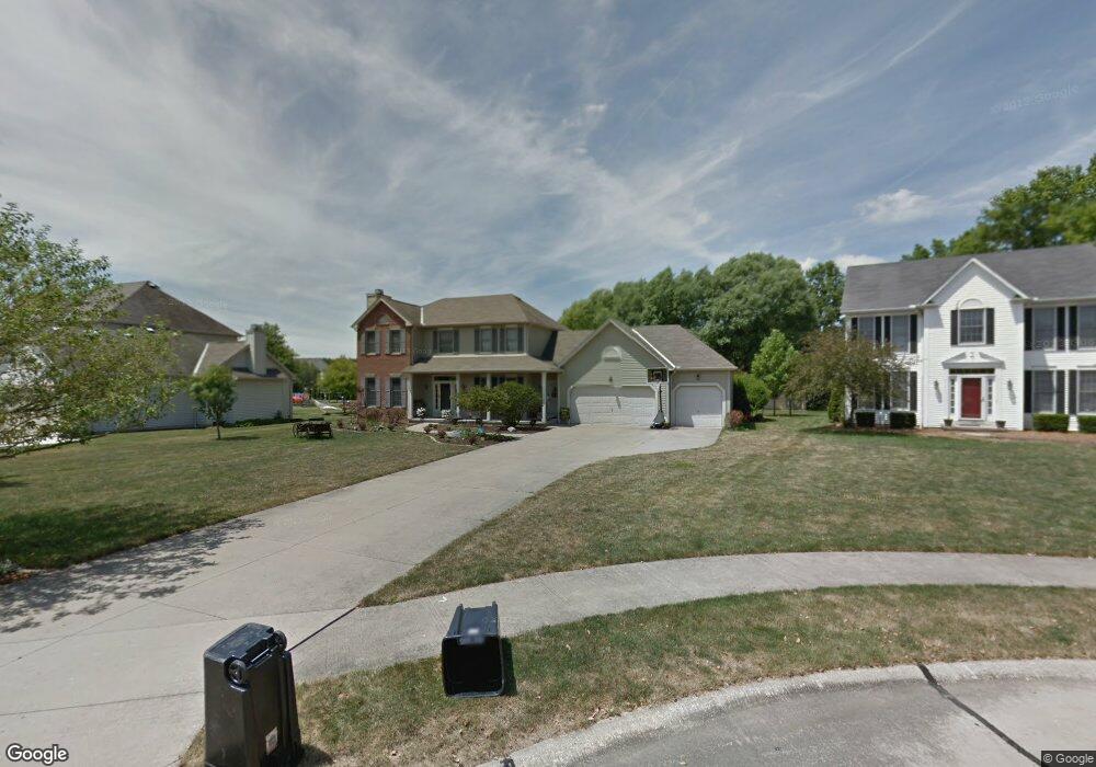 7290 Bayberry Ct N, Olmsted Falls, OH 44138 - photo 1