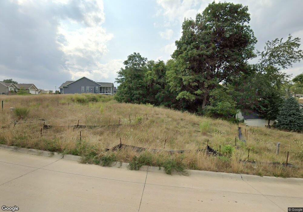 1505 38th St SE, Cedar Rapids, IA 52403 - photo 1