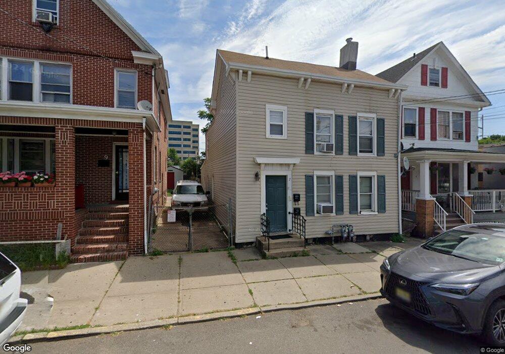 7 Louis St unit 2, New Brunswick, NJ 08901 - photo 1