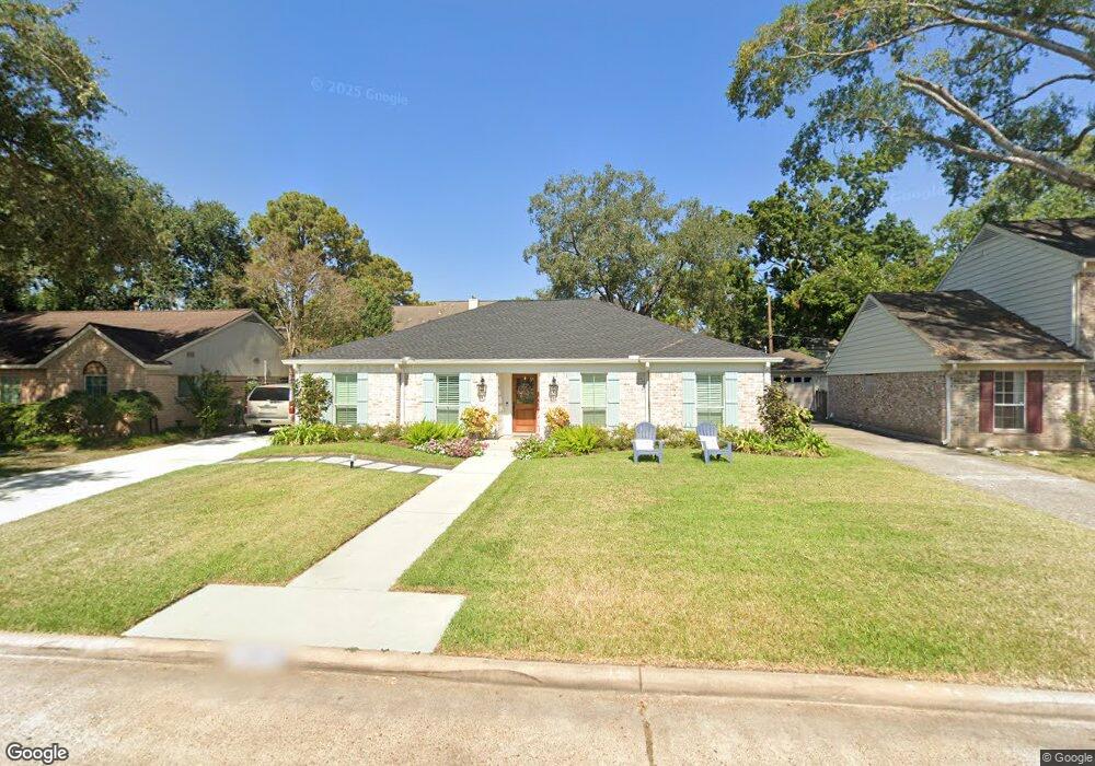 13818 Myrtlea Dr, Houston, TX 77079 - photo 1