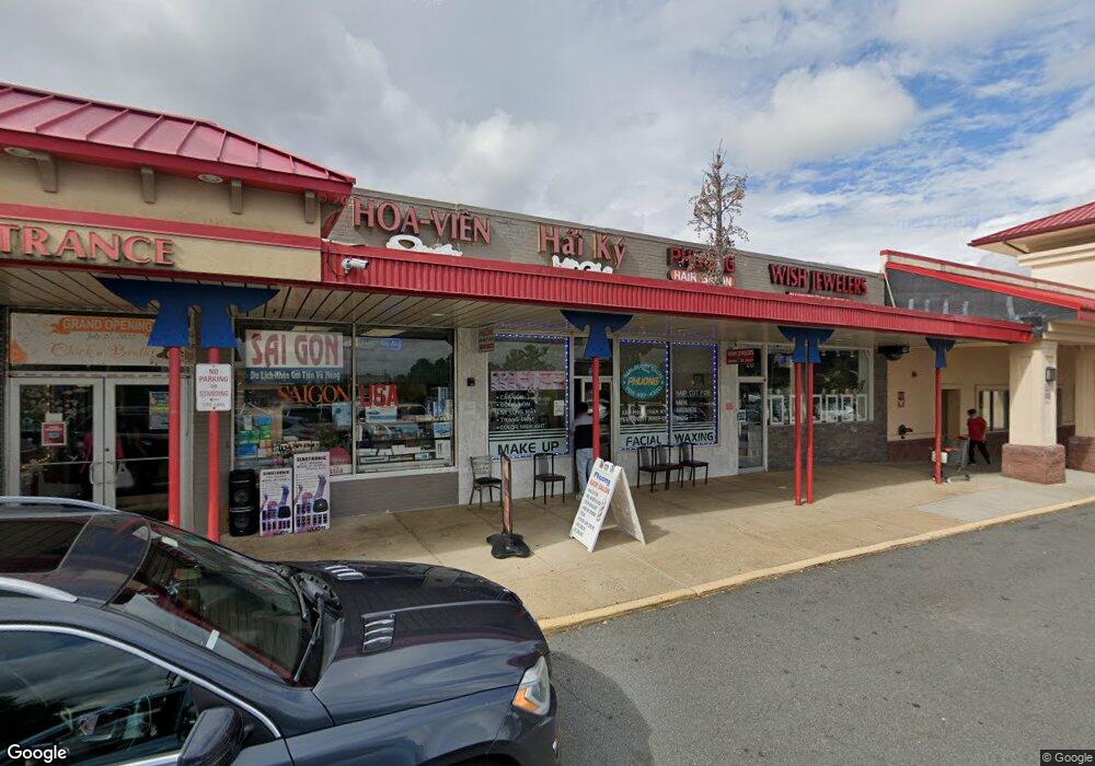 6763 Wilson Blvd, Falls Church, VA 22044 - photo 1