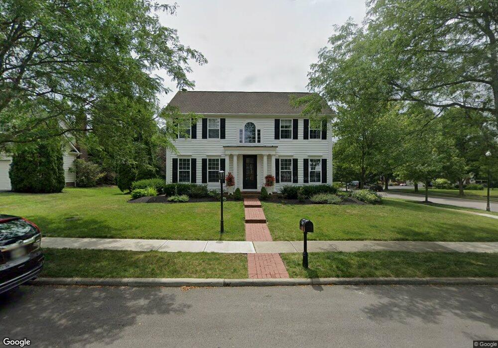 7139 Fernridge Dr, New Albany, OH 43054 - photo 1