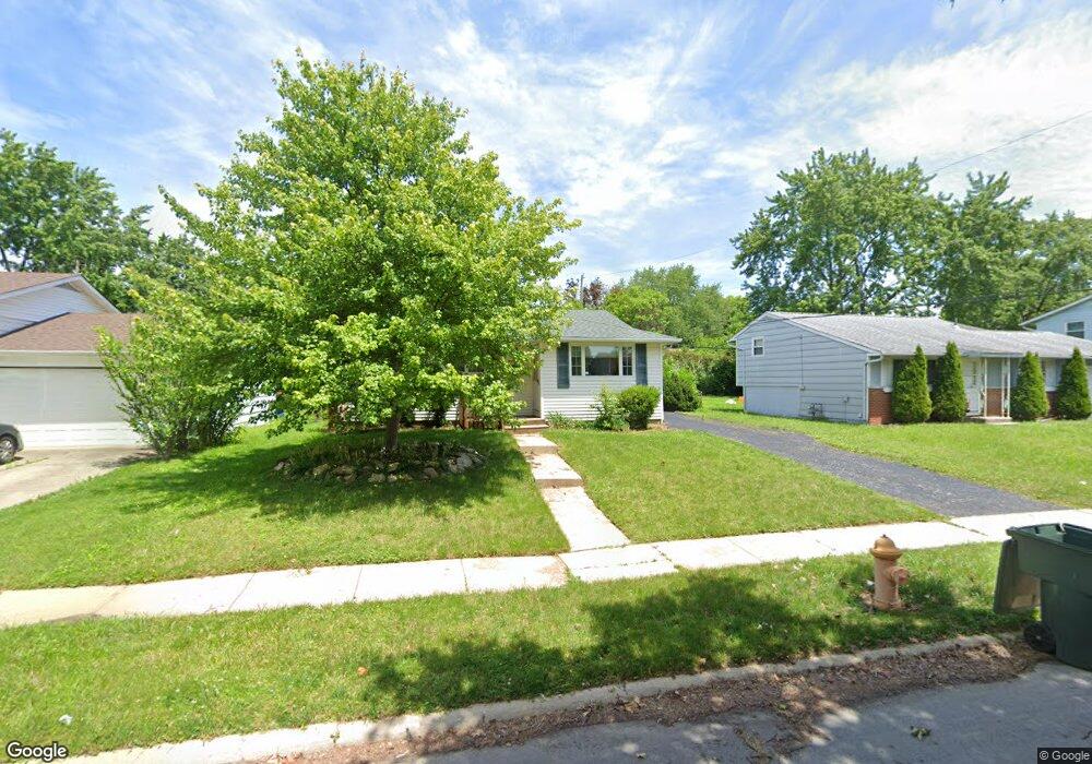 1400 Chesterton Square N, Columbus, OH 43229 - photo 1