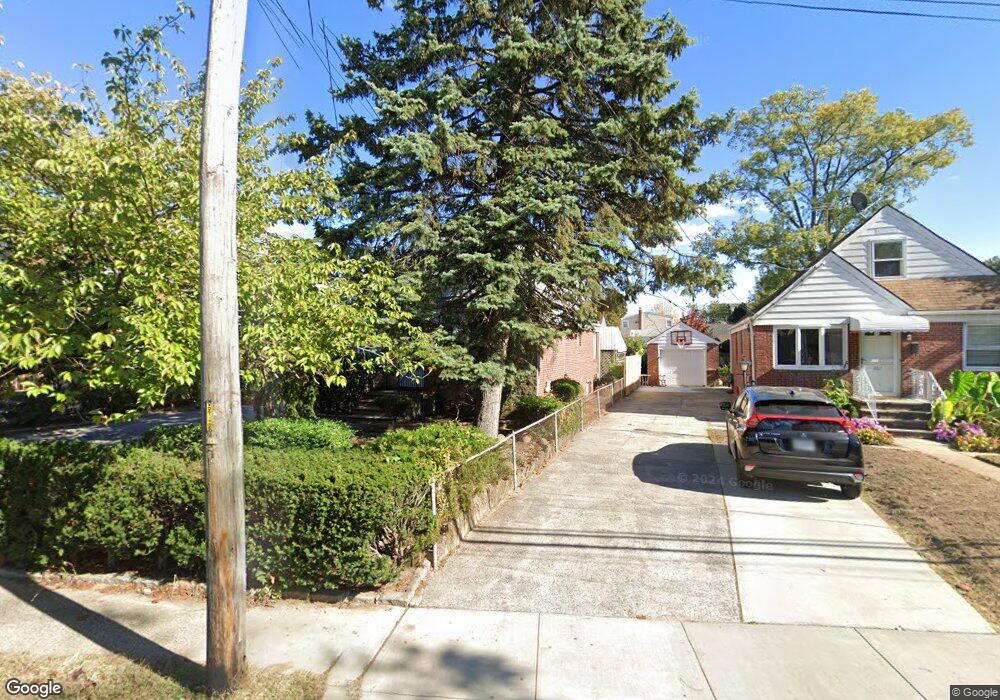 271 N Corona Ave, Valley Stream, NY 11580 - photo 1