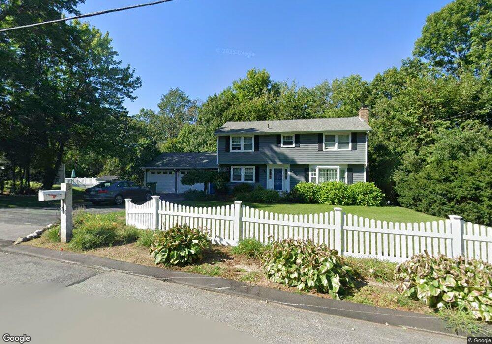 3 Thoreau Dr, Nashua, NH 03062 - photo 1