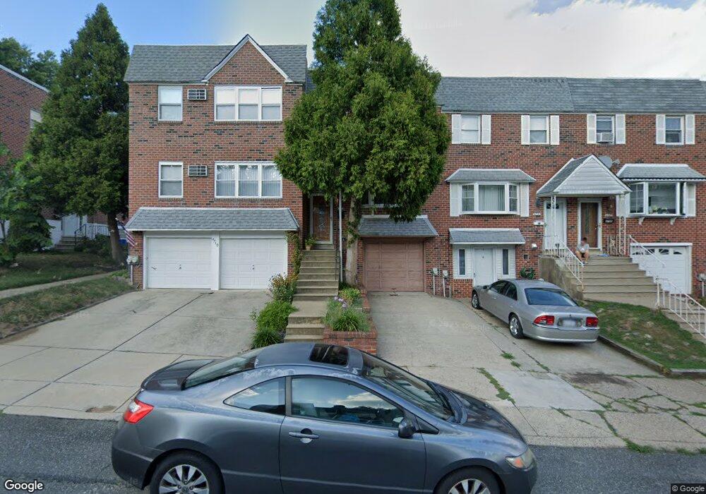 4723 Saint Denis Dr, Philadelphia, PA 19114 - photo 1