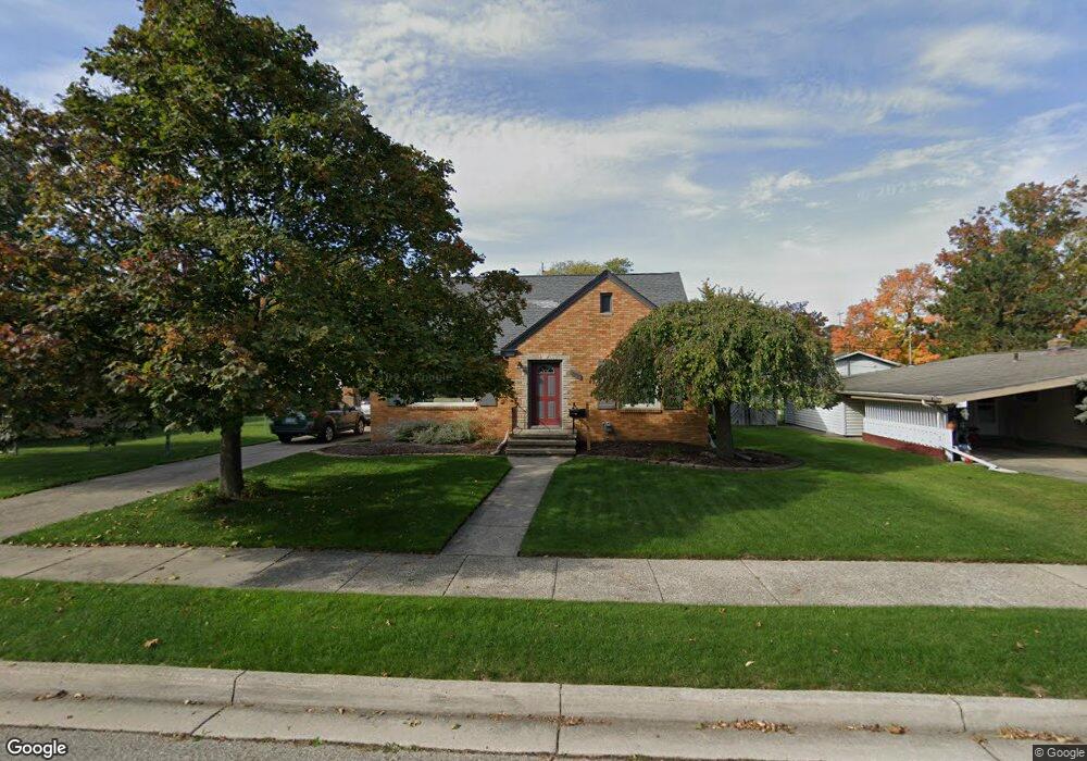 2010 Berkshire Dr, Lansing, MI 48910 - photo 1