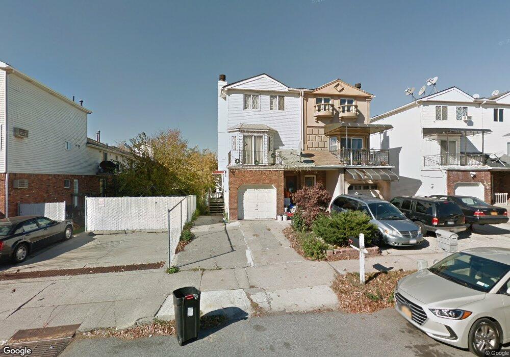 302 Merry Mount St, Staten Island, NY 10314 - photo 1