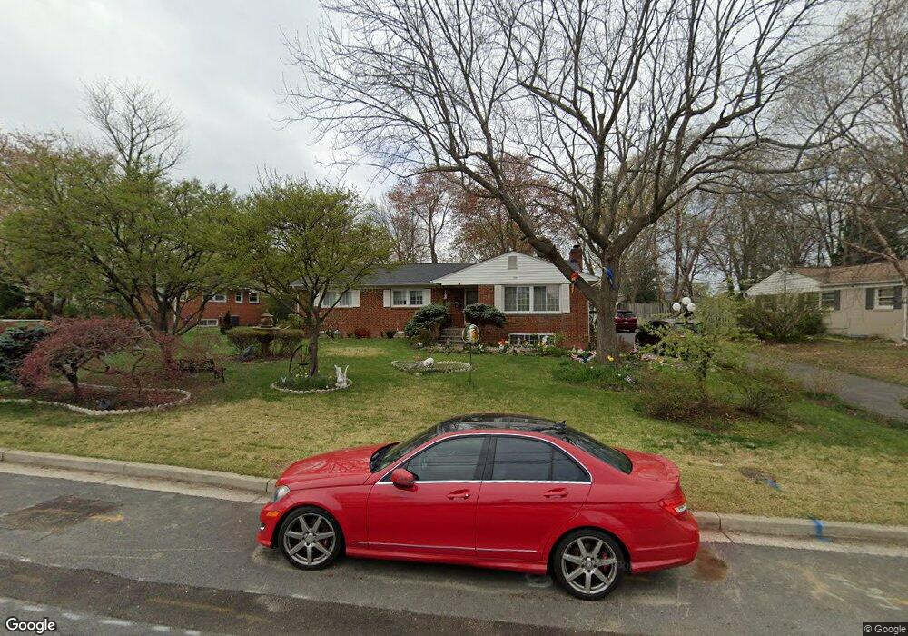 3324 Garland Dr, Falls Church, VA 22041 - photo 1