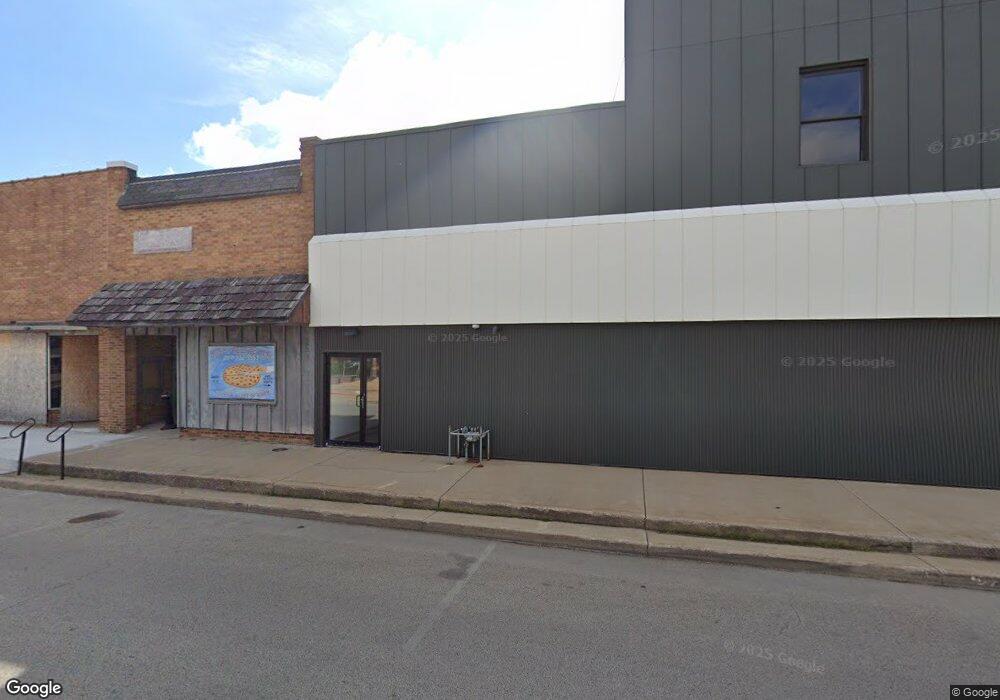 110 N Chicago St, Lincoln, IL 62656 - photo 1