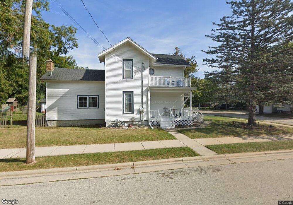 64 S Maple St, Oconomowoc, WI 53066 - photo 1