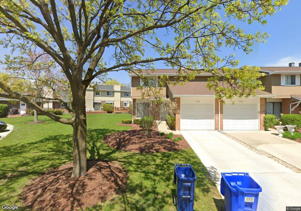 1055 Heathrow Ct, Wheaton, IL 60189 - photo 1