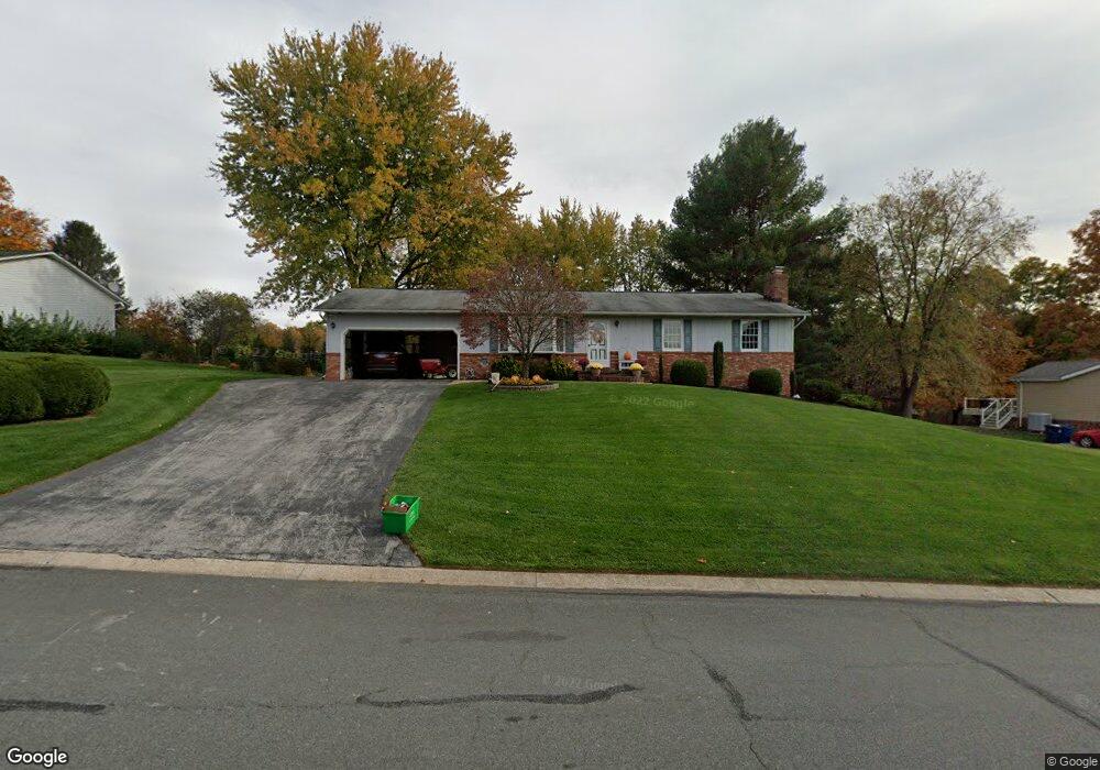 7003 Stratford Dr, Sykesville, MD 21784 - photo 1