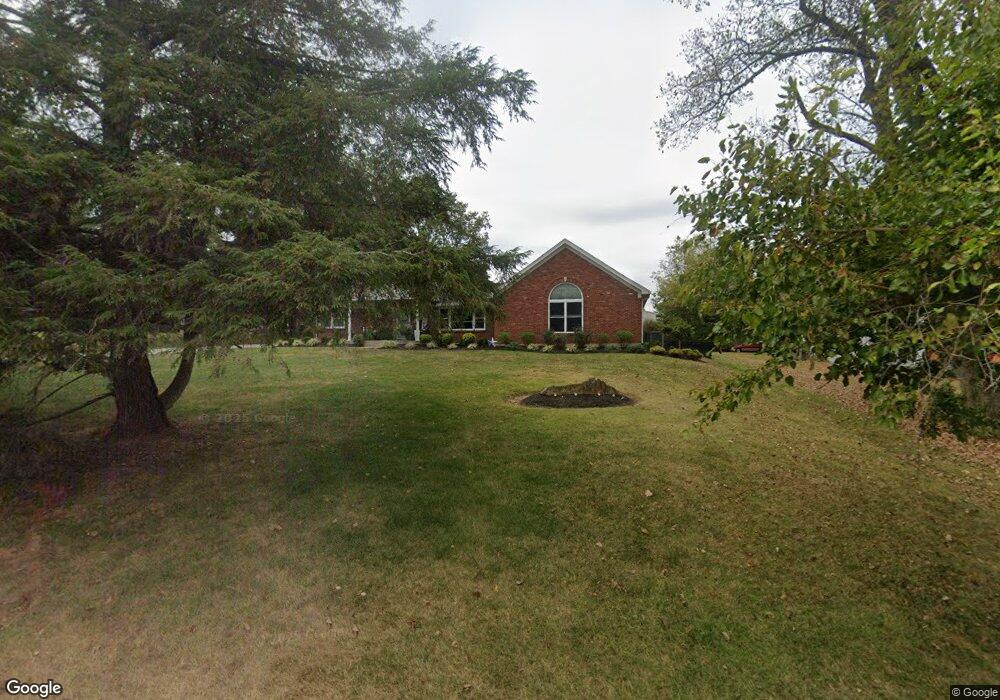 9102 Cedar Creek Rd, Louisville, KY 40291 - photo 1