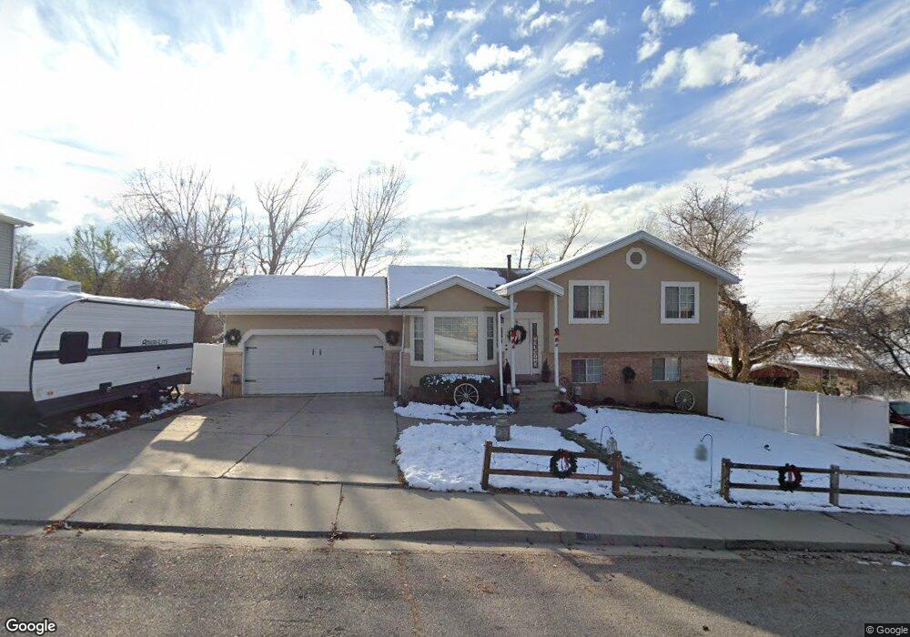 990 E Grove Dr, Pleasant Grove, UT 84062 - photo 1