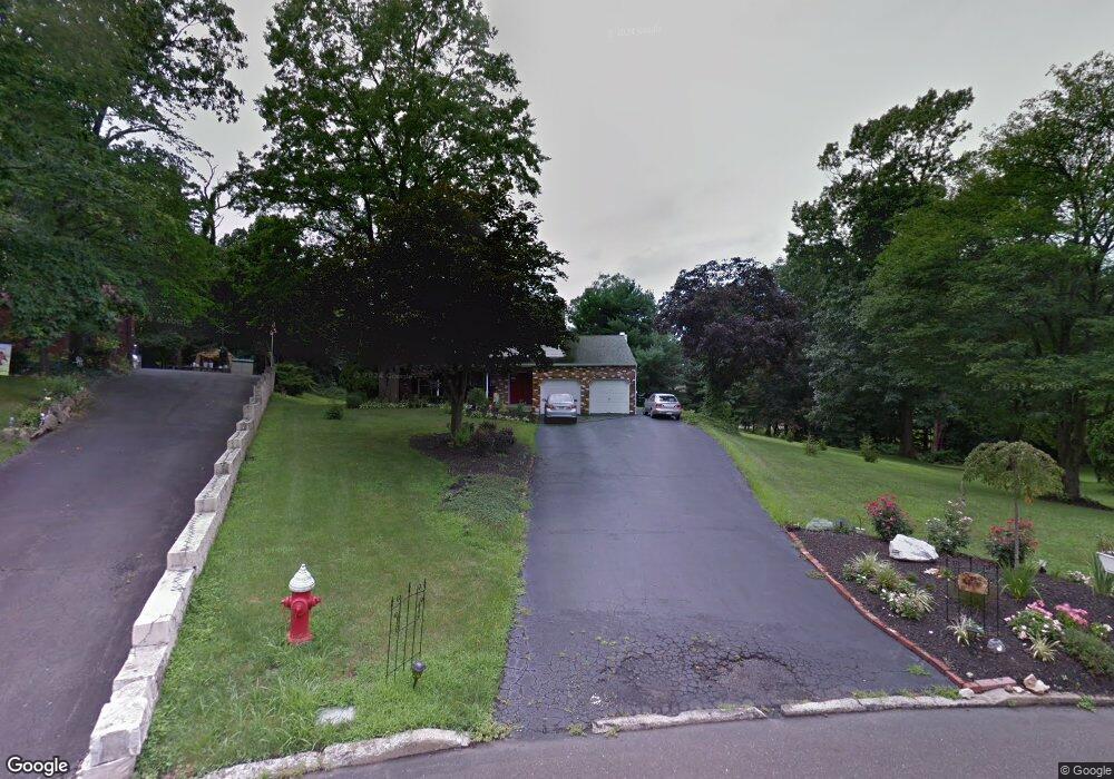 800 Strawberry Ln, Langhorne, PA 19047 - photo 1