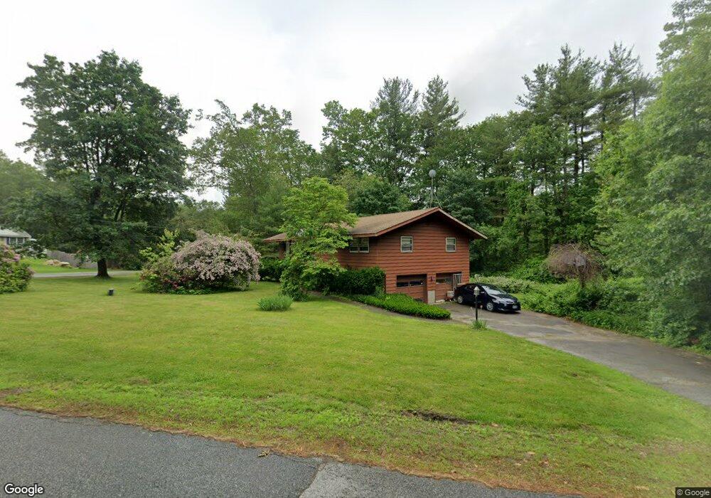 15 Devonshire Ln, Londonderry, NH 03053 - photo 1