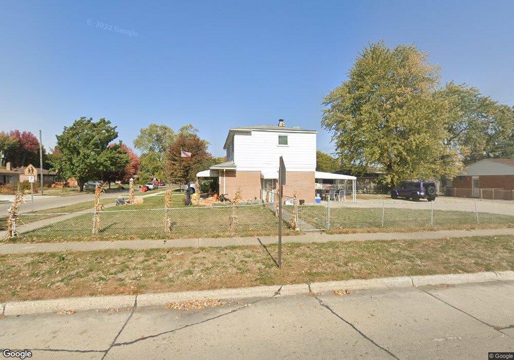 30618 Mayflower St, Roseville, MI 48066 - photo 1