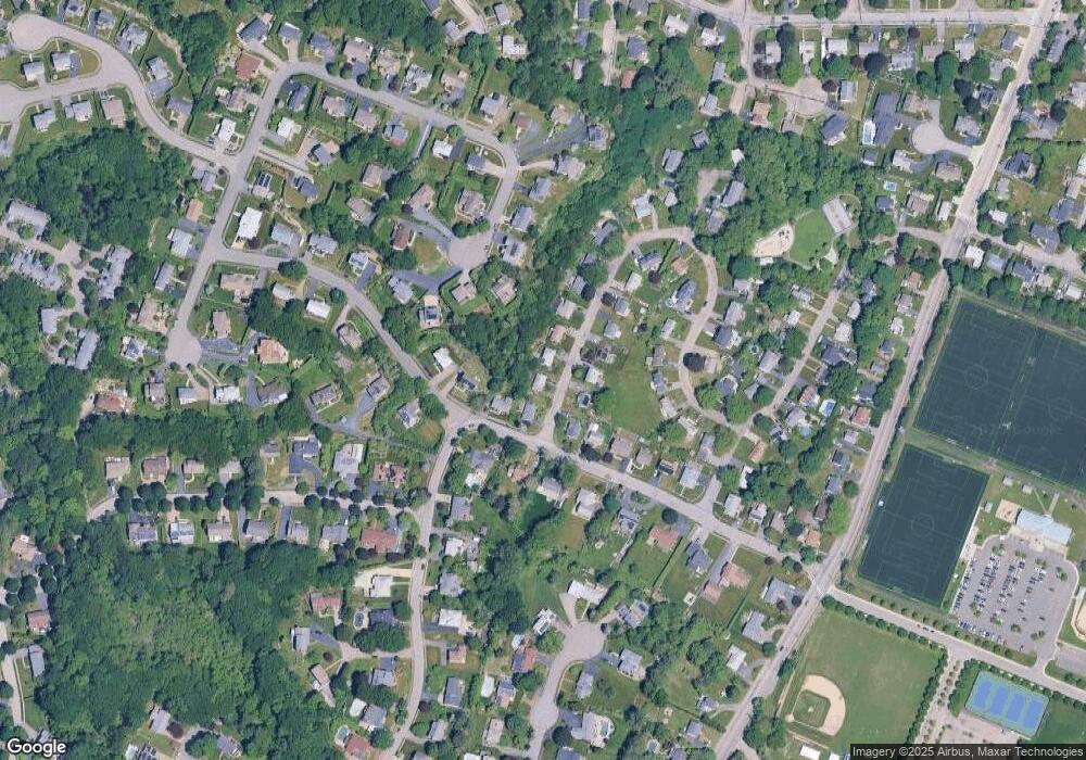 105 Hatherly Rd, Waltham, MA 02452 - photo 1