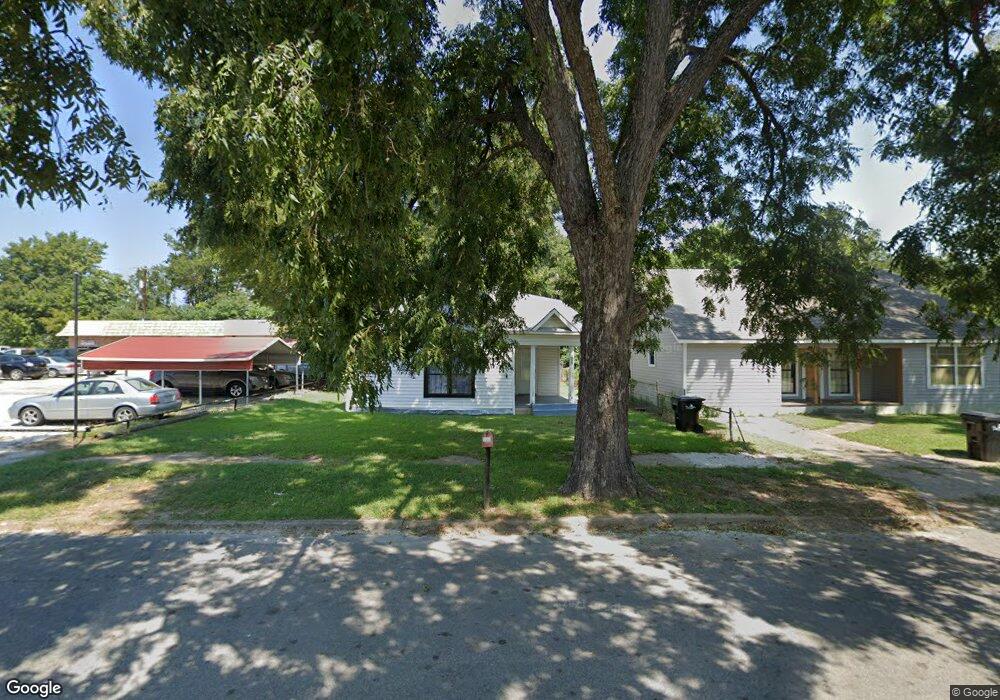 715 W Shepherd St, Denison, TX 75020 - photo 1