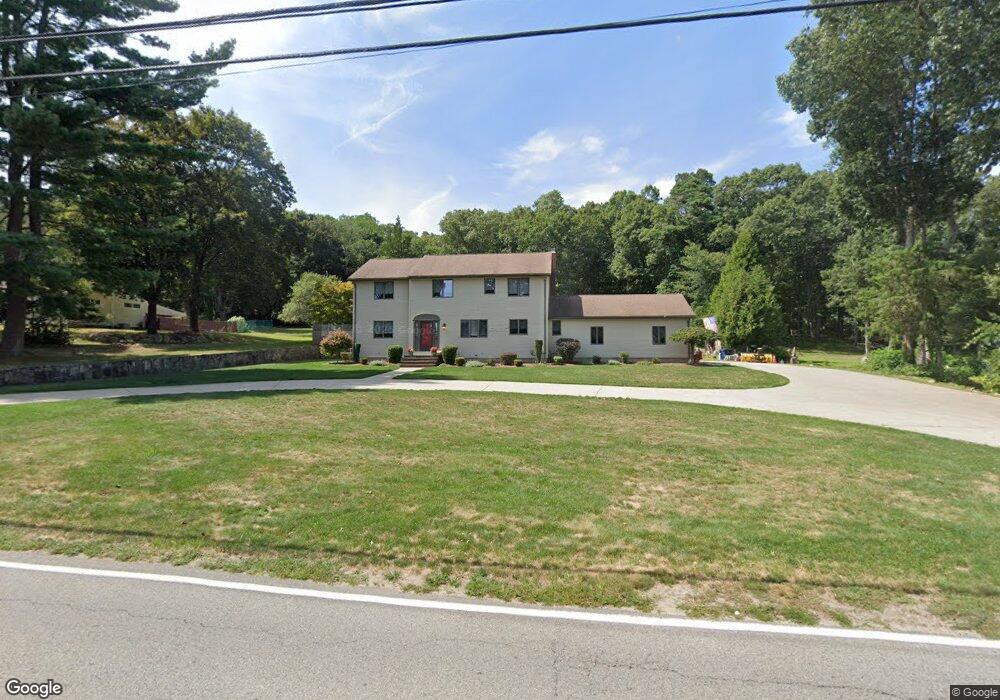 693 Commonwealth Ave, Warwick, RI 02886 - photo 1
