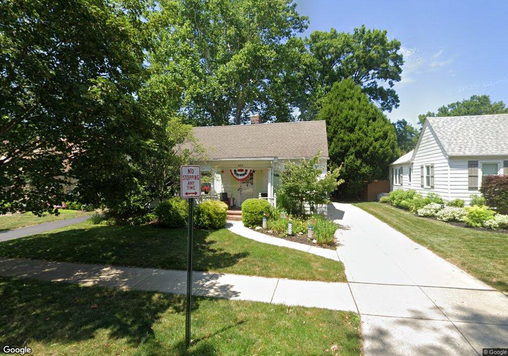 424 Fallis Rd, Columbus, OH 43214 - photo 1