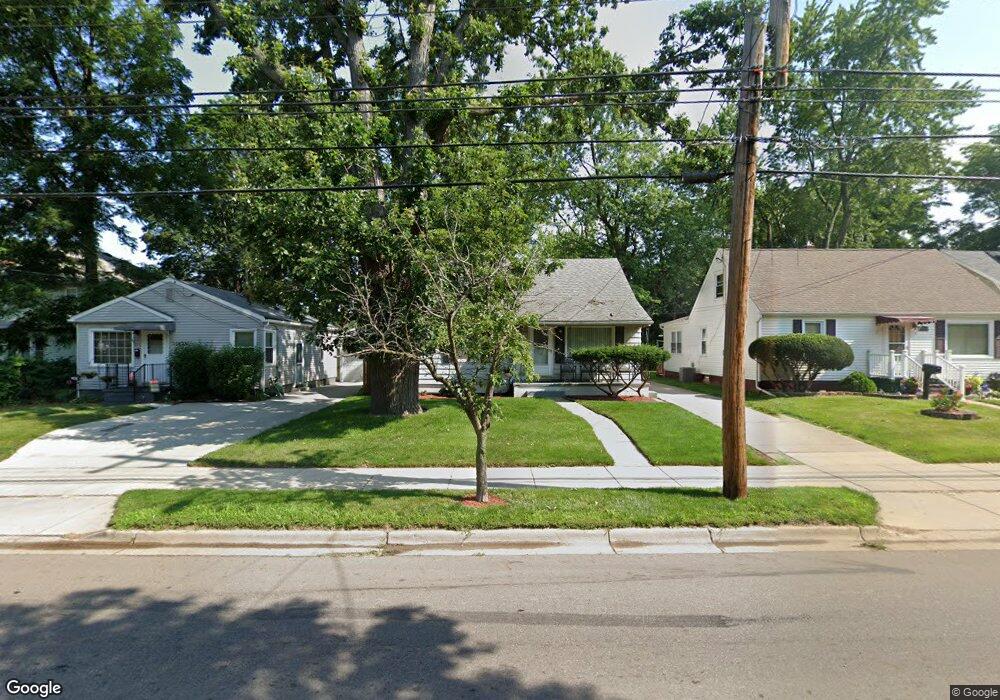 1422 W Willow St, Lansing, MI 48915 - photo 1