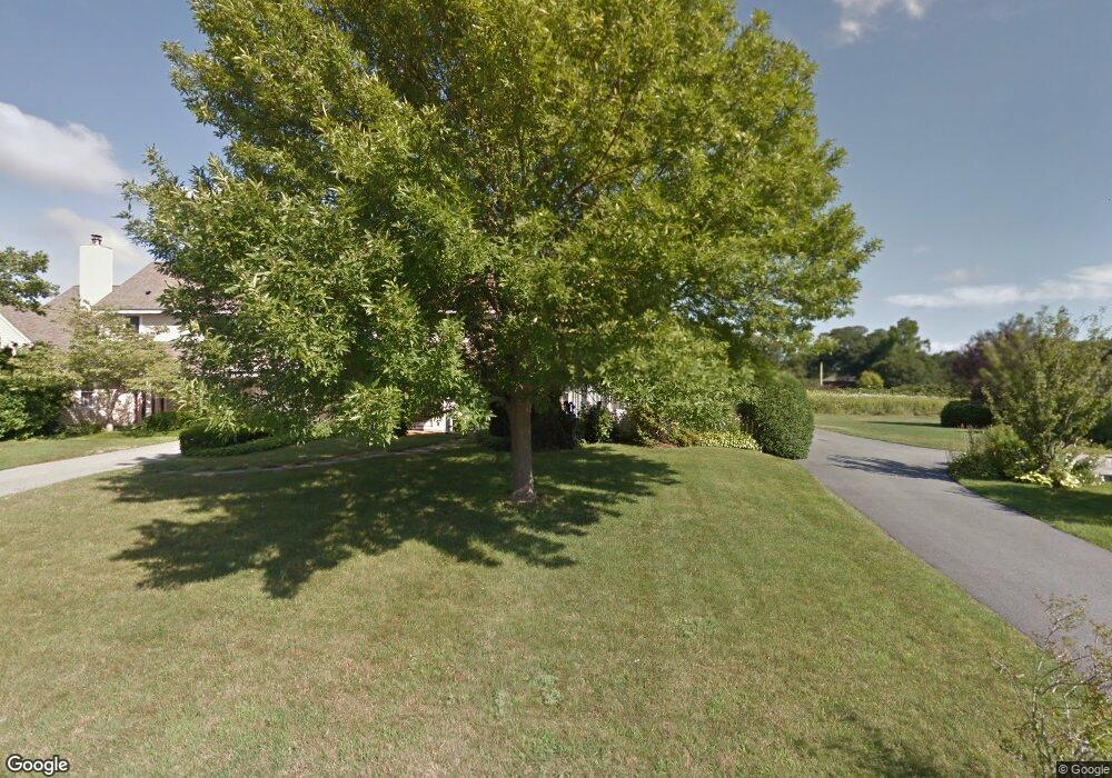 105 Corey Ln, Middletown, RI 02842 - photo 1