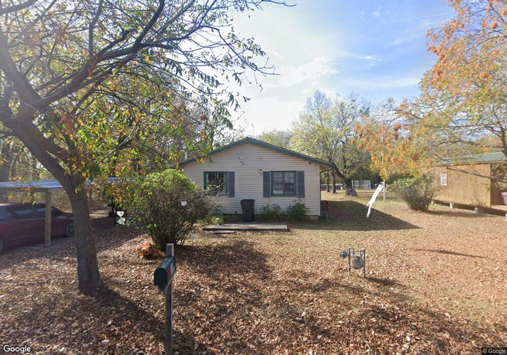 1120 S Taft Ave, Okmulgee, OK 74447 - photo 1