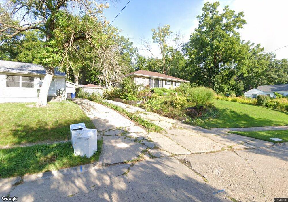 2616 27th Place, Des Moines, IA 50310 - photo 1