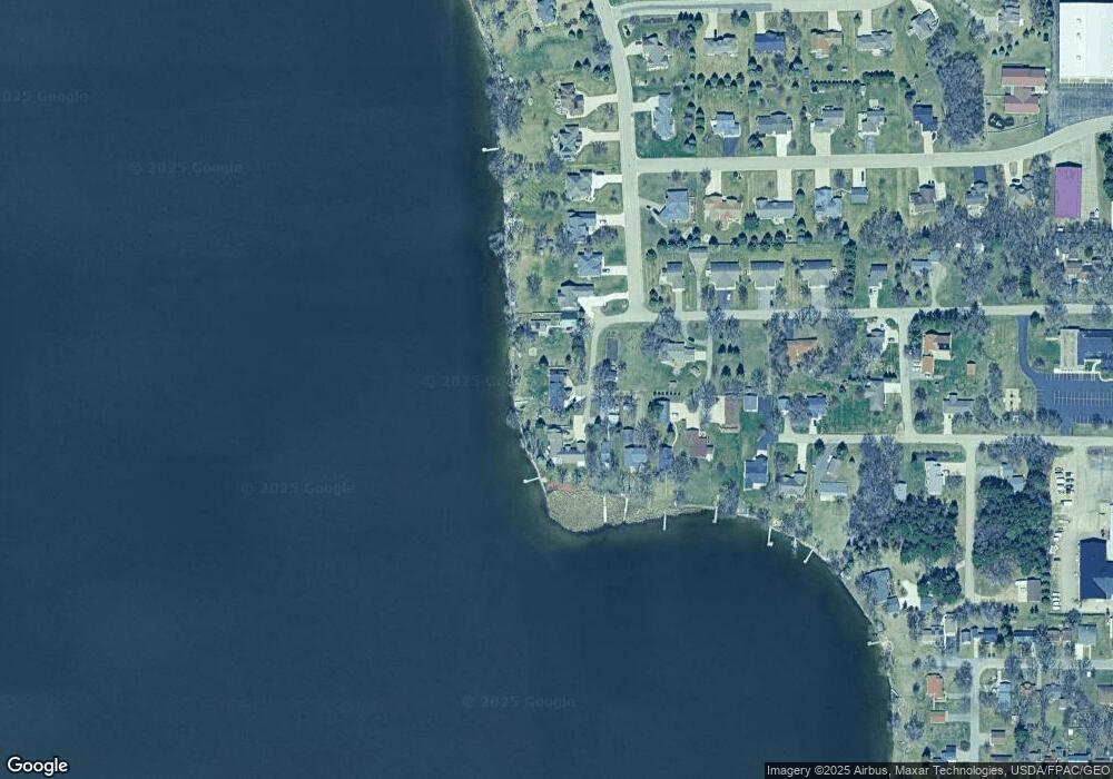 205 Bethesda St NW, Alexandria, MN 56308 - photo 1