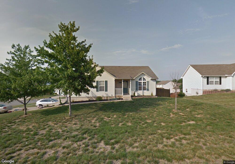 412 Hillcrest St, Lansing, KS 66043 - photo 1