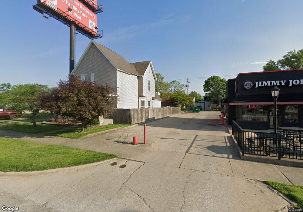 908 Charleston Ave, Mattoon, IL 61938 - photo 1