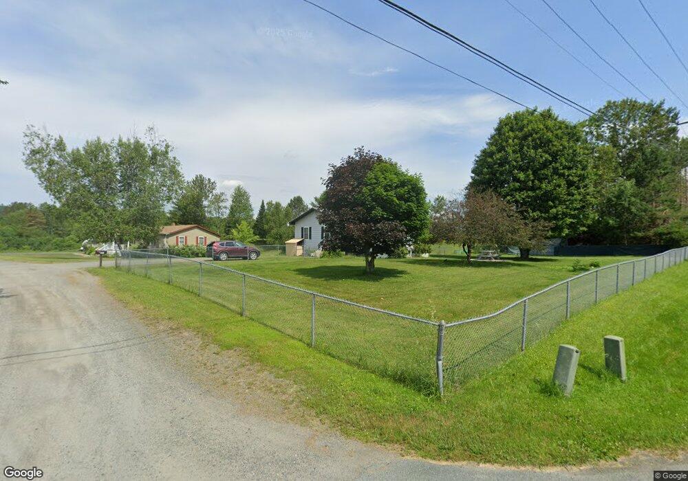 22 Donna Dr, Saint Johnsbury, VT 05819 - photo 1