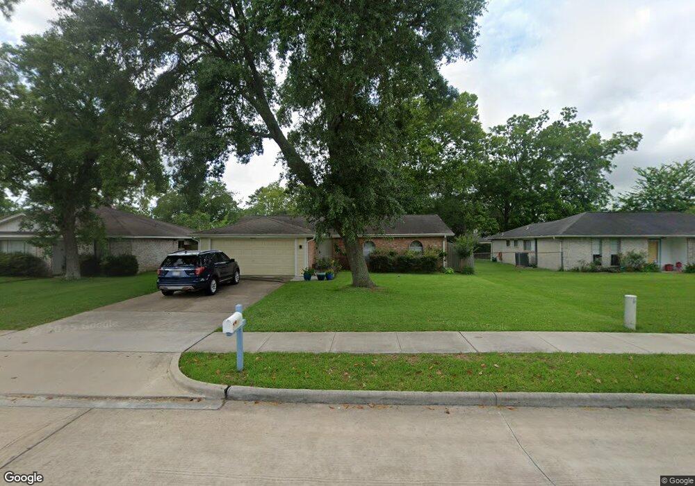 16326 Blackhawk Blvd, Friendswood, TX 77546 - photo 1